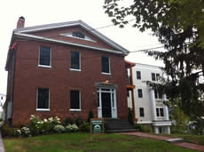 325 College Street, Burlington, Vermont apartment.