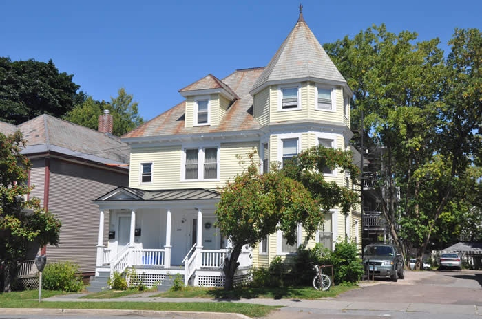 286 Pearl St. Burlington Vermont 286 Pearl St. Burlington, Vermont apartment